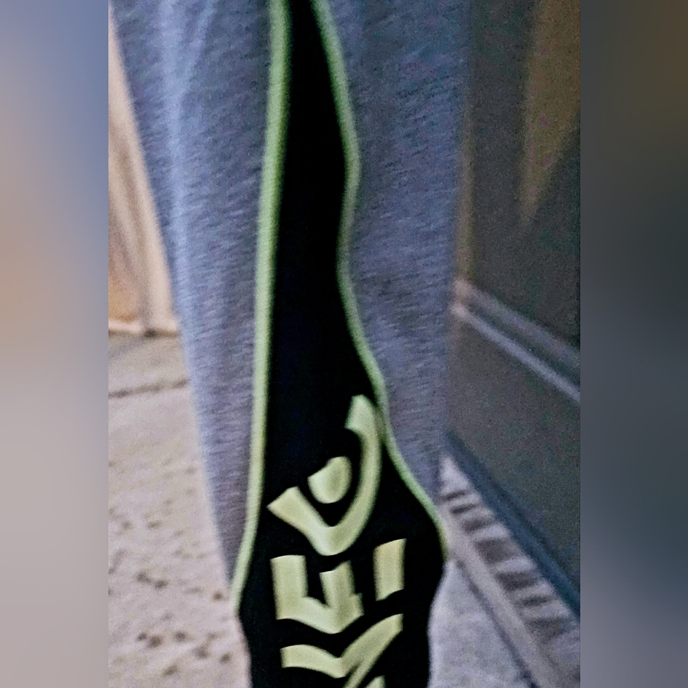 MEDIUM ADIDAS PANTS - Picture 5 of 9